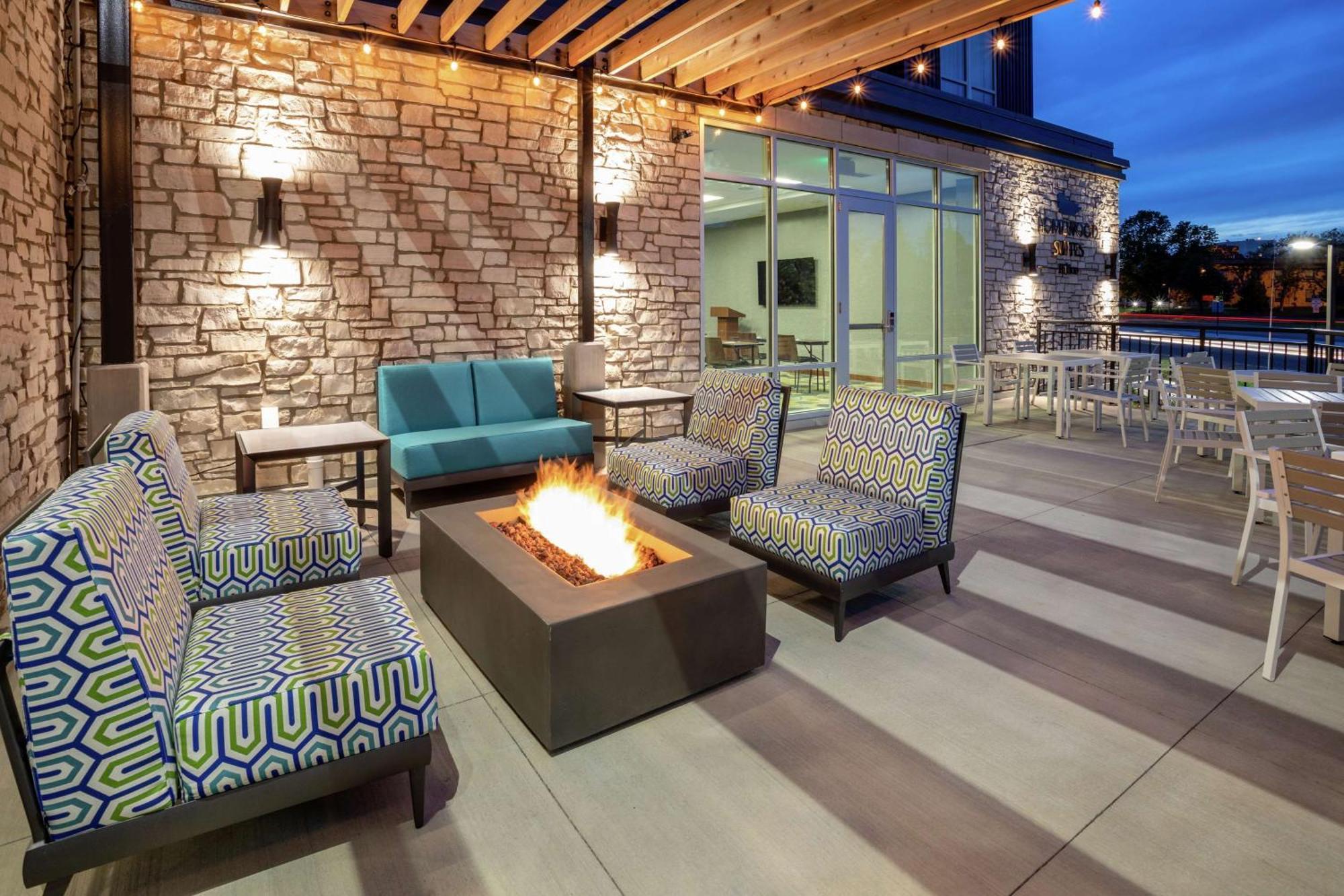 Hotel Homewood By Hilton Minneapolis