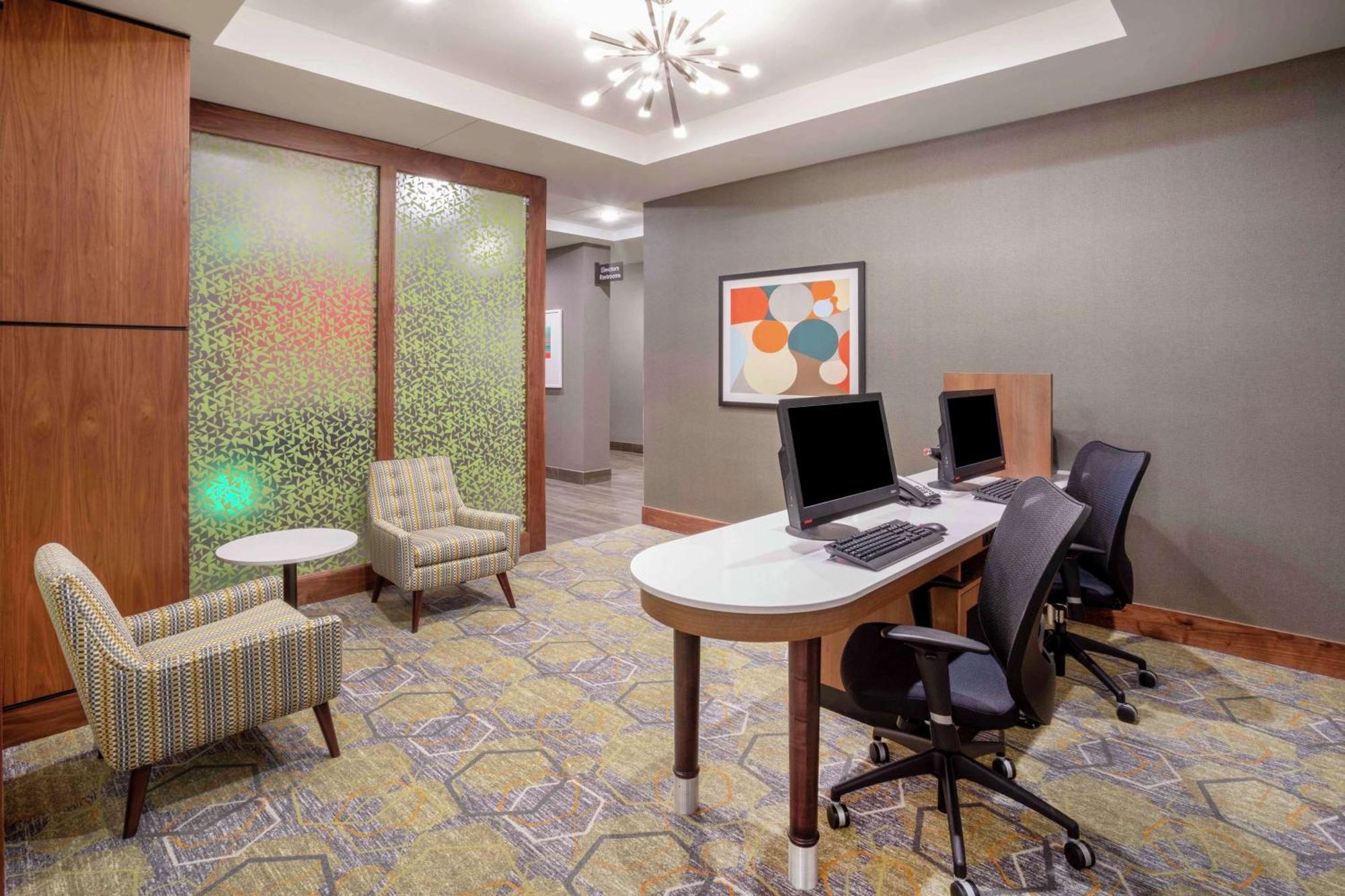 Hotel Homewood By Hilton Minneapolis Edina